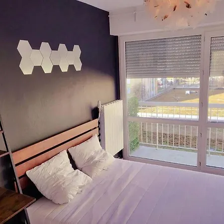 1 Sur 3 Disponibles Dans Apartment *
